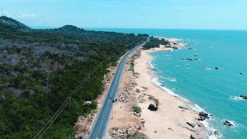 cung đường ven biển hồ tràm