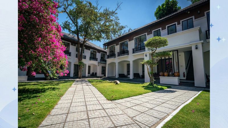 khách sạn gần biển hồ cốc 